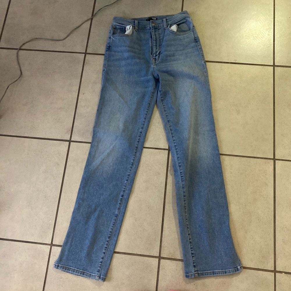 Fashion nova jeans size9 blue jeans slit at bottom